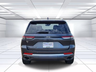 2022 Jeep Grand Cherokee Summit