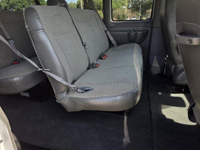 2020 Chevrolet Express Passenger 3500 1LT