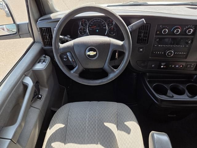 2020 Chevrolet Express Passenger 3500 1LT