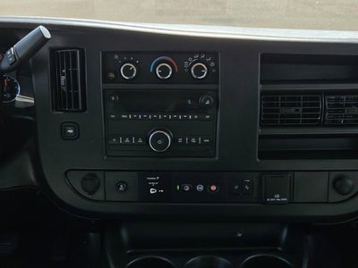 2020 Chevrolet Express Passenger 3500 1LT