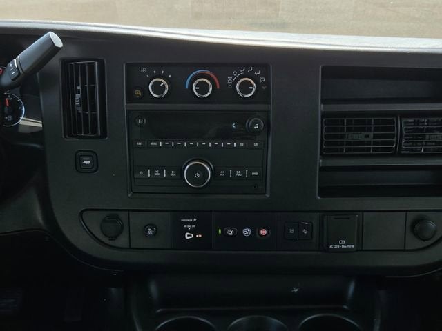 2020 Chevrolet Express Passenger 3500 1LT