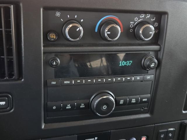 2020 Chevrolet Express Passenger 3500 1LT