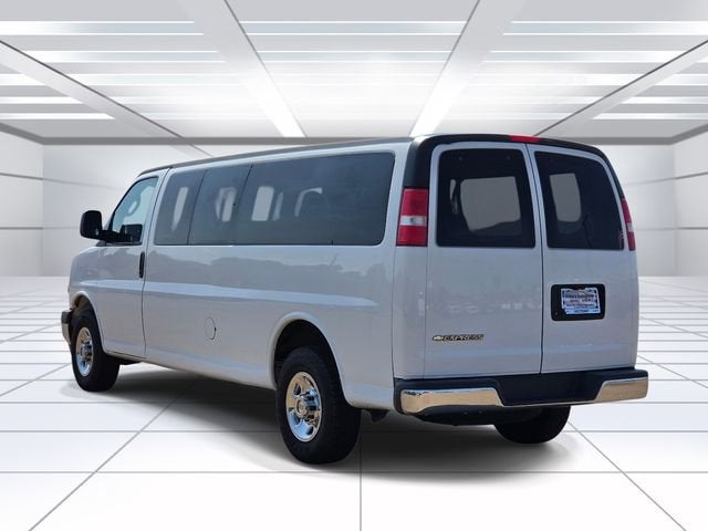 2020 Chevrolet Express Passenger 3500 1LT