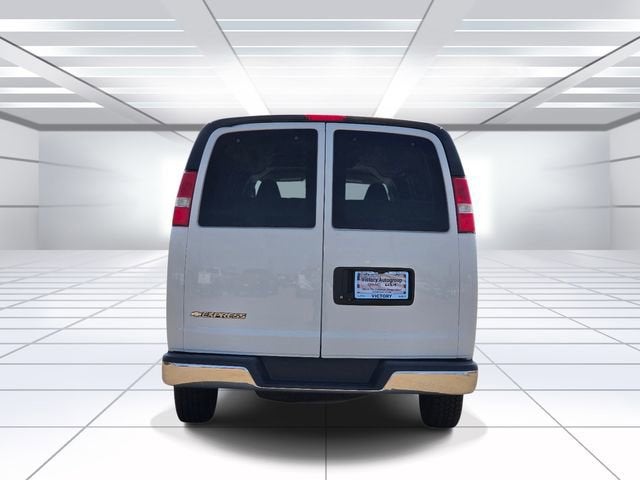 2020 Chevrolet Express Passenger 3500 1LT