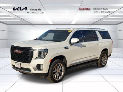 2023 GMC Yukon XL SLT