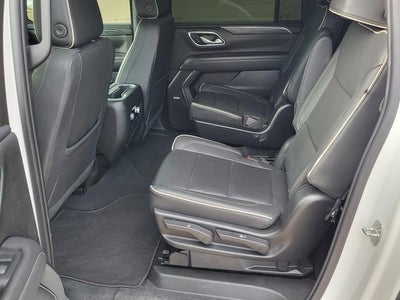 2023 GMC Yukon XL SLT