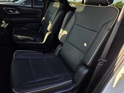 2023 GMC Yukon SLT