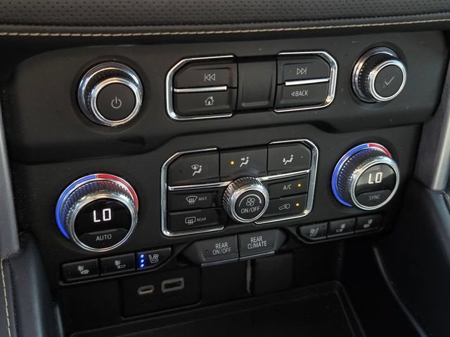 2022 GMC Yukon XL SLT