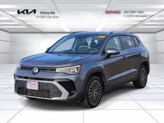 2025 Volkswagen Taos SE