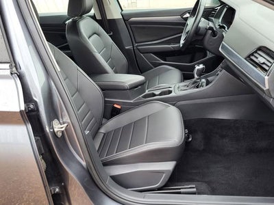 2023 Volkswagen Jetta SE