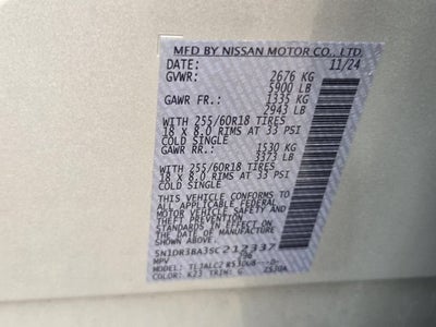 2025 Nissan Pathfinder SV