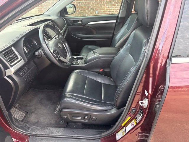 2018 Toyota Highlander SE