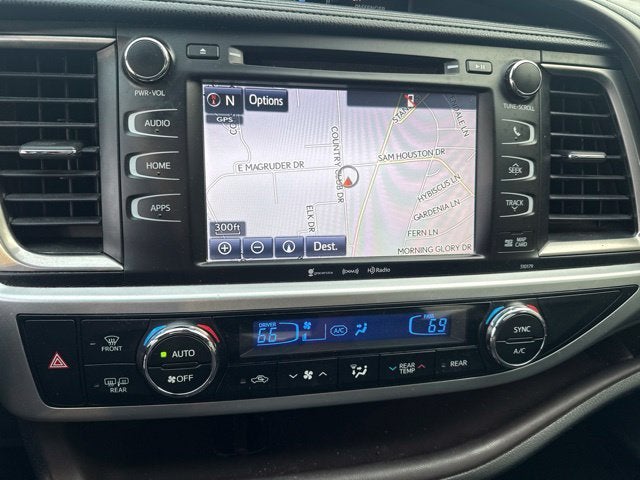 2018 Toyota Highlander SE