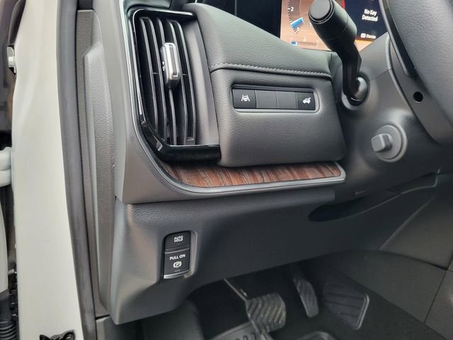 2025 Nissan Armada SL