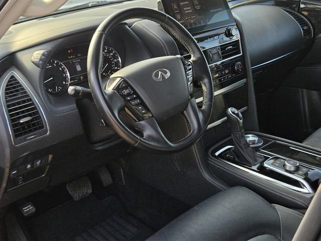 2024 INFINITI QX80 LUXE