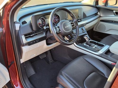 2024 Kia Carnival LX