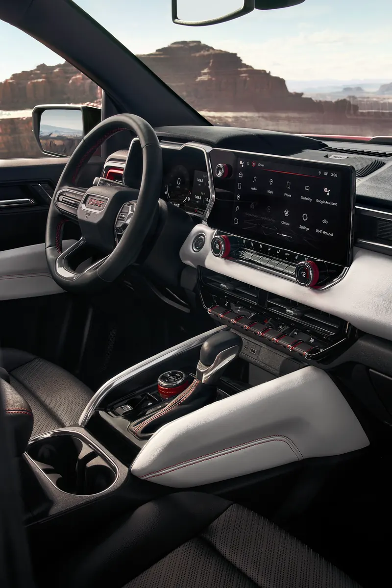 2026 GMC Canyon infotainment system at Victory GMC in VICTORIA TX